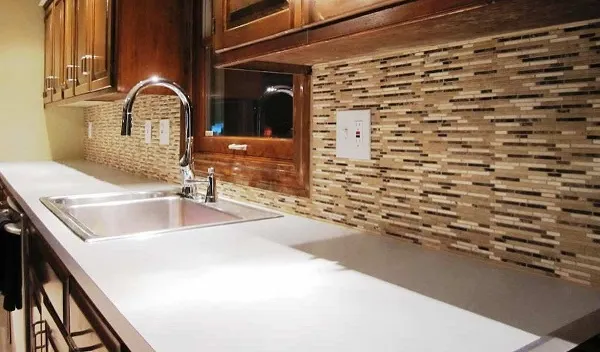 نصاب کاشی بین کابینتی